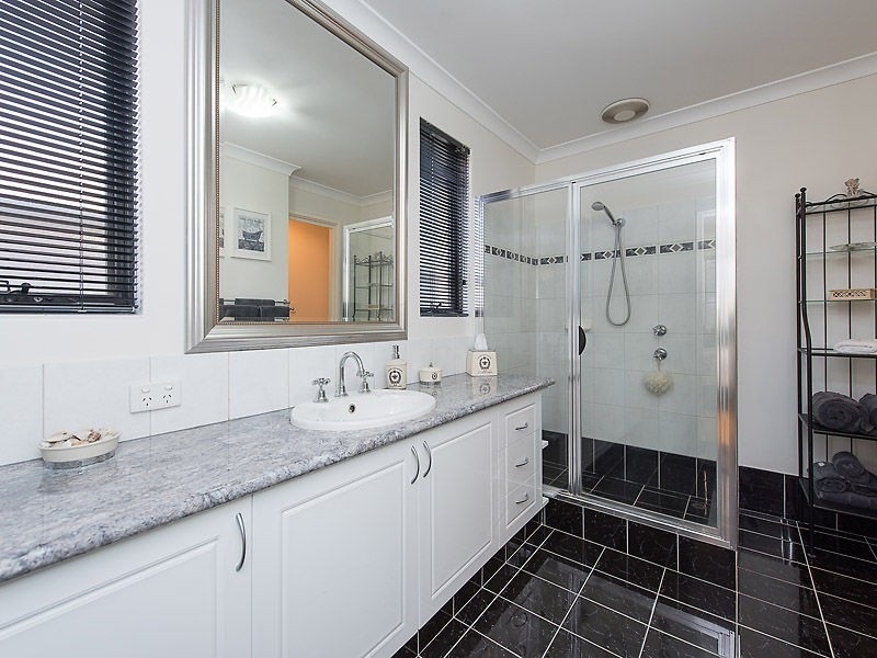 31 Cheval Place, Canning Vale WA 6155