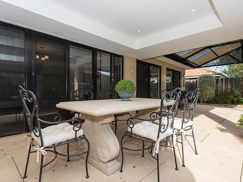 31 Cheval Place, Canning Vale WA 6155