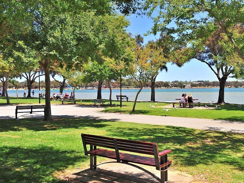 98 Cooper Street, Mandurah WA 6210