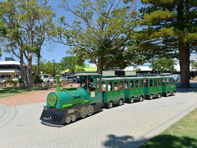 98 Cooper Street, Mandurah WA 6210