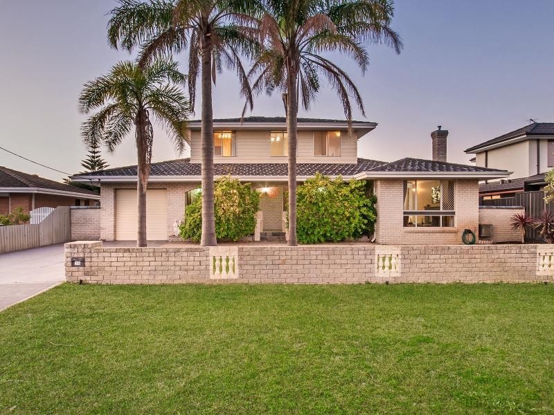 10 Jesmond Street, Safety Bay WA 6169