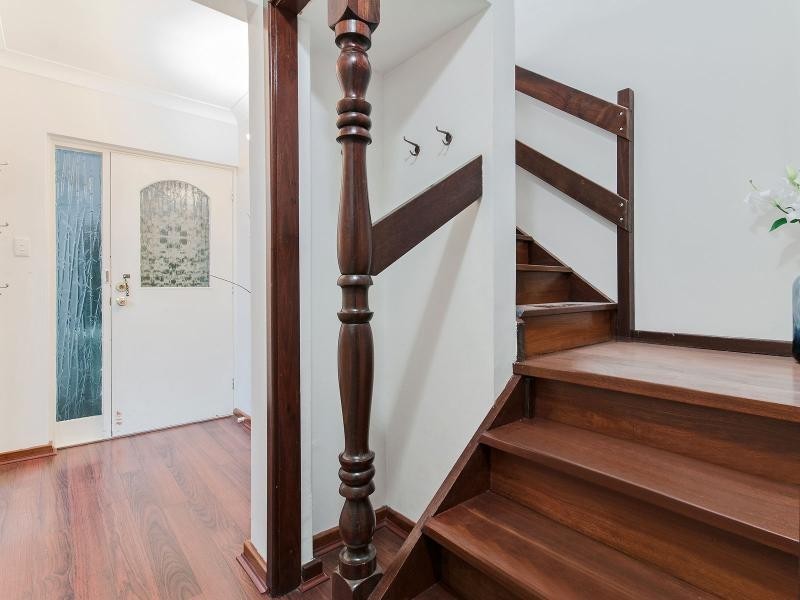 10 Jesmond Street, Safety Bay WA 6169