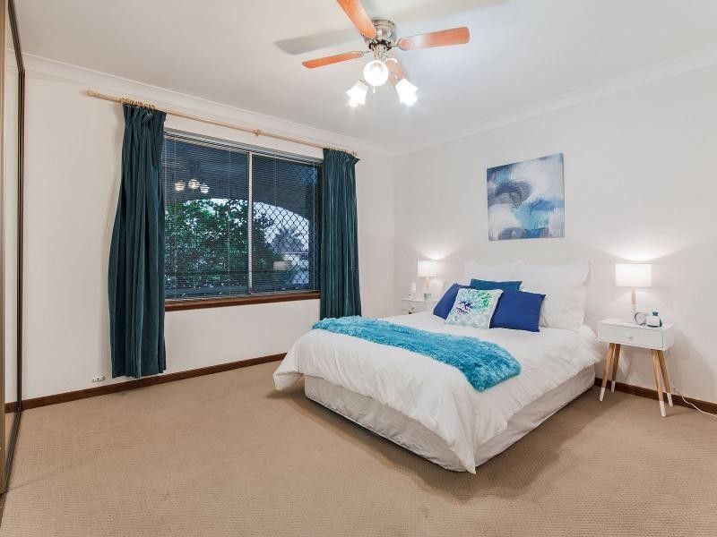 10 Jesmond Street, Safety Bay WA 6169