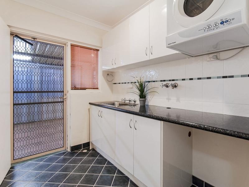 10 Jesmond Street, Safety Bay WA 6169