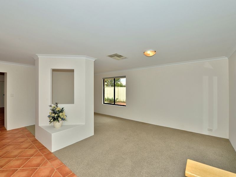 7 Seminole Avenue, Meadow Springs WA 6210