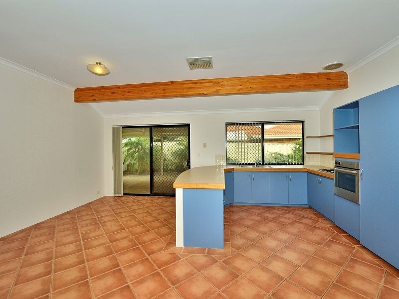 7 Seminole Avenue, Meadow Springs WA 6210