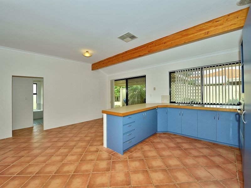 7 Seminole Avenue, Meadow Springs WA 6210