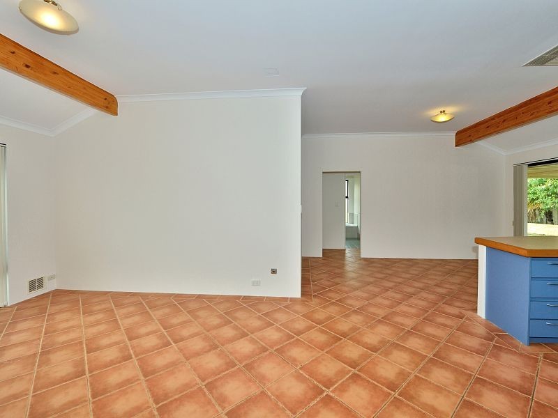 7 Seminole Avenue, Meadow Springs WA 6210