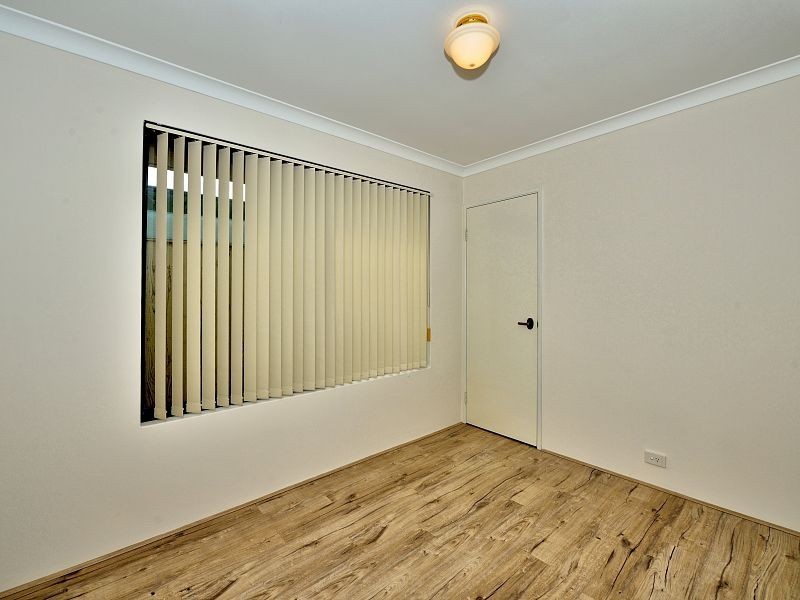 7 Seminole Avenue, Meadow Springs WA 6210