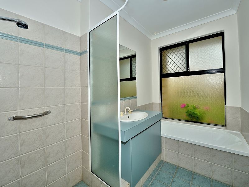 7 Seminole Avenue, Meadow Springs WA 6210