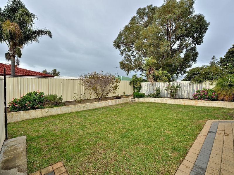 7 Seminole Avenue, Meadow Springs WA 6210