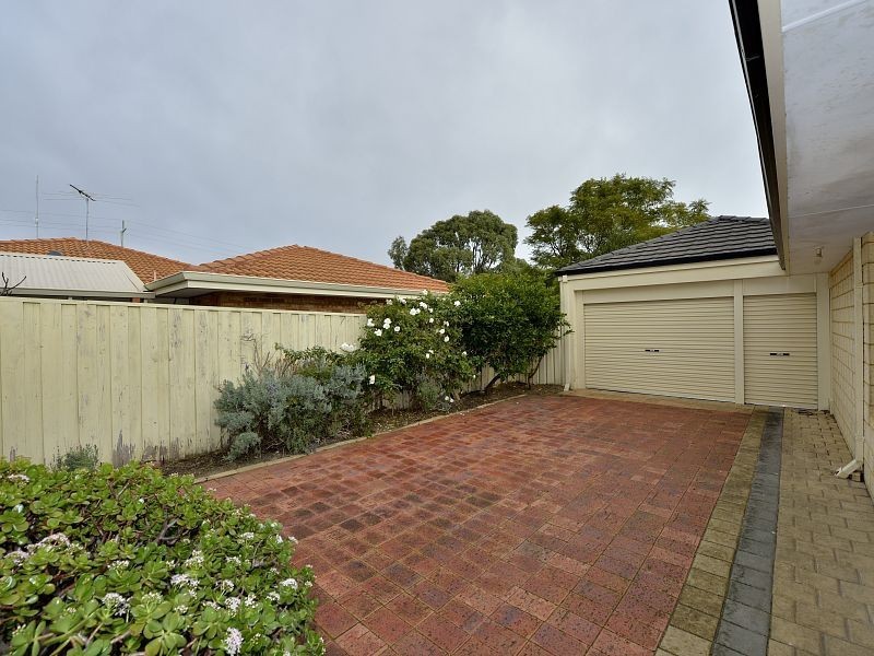 7 Seminole Avenue, Meadow Springs WA 6210