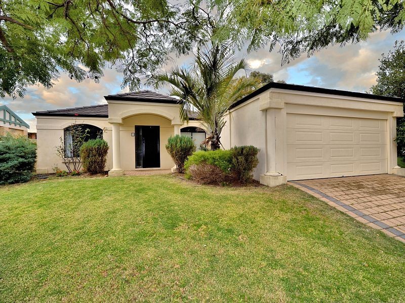 7 Seminole Avenue, Meadow Springs WA 6210