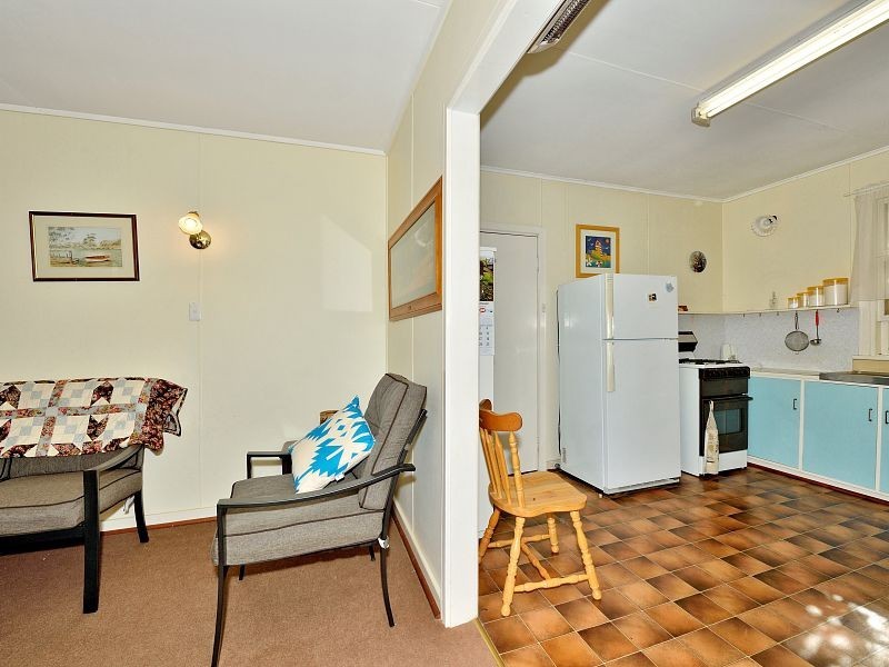 24 Shayne Street, Halls Head WA 6210