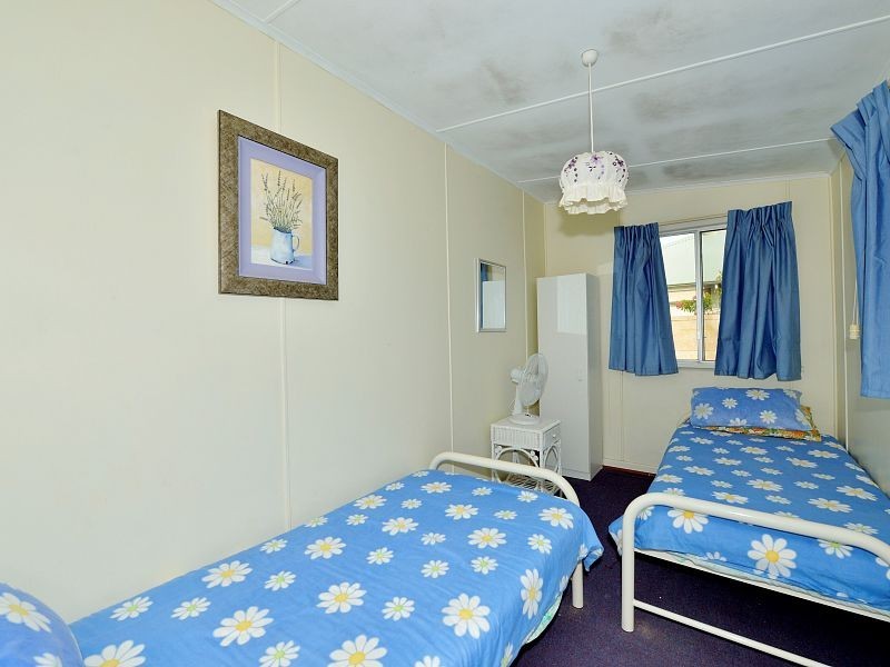 24 Shayne Street, Halls Head WA 6210