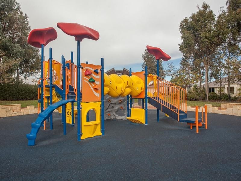 57 Rosinski Circle, Tapping WA 6065