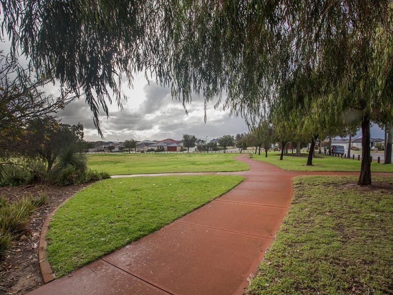 57 Rosinski Circle, Tapping WA 6065