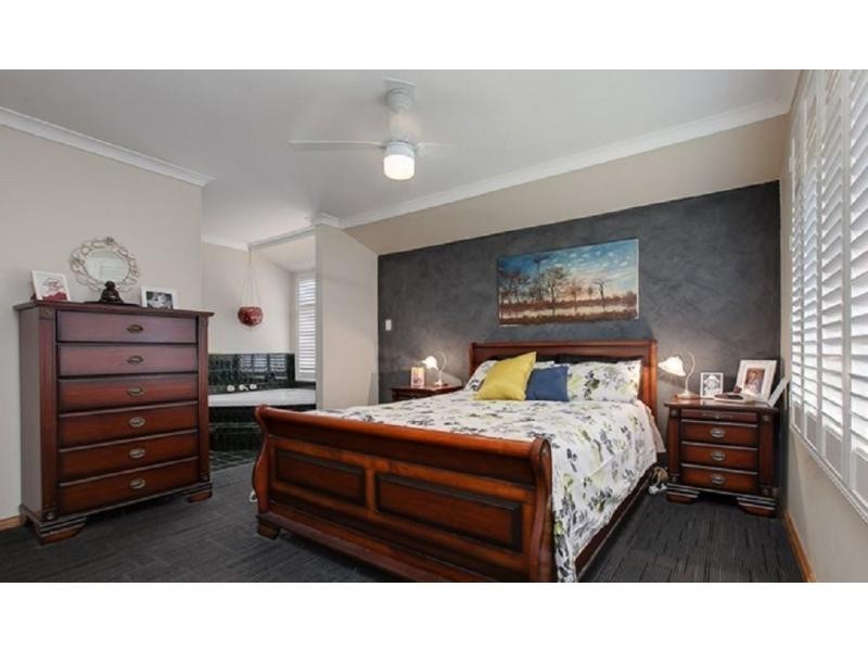 12 Ormond Place, Warnbro WA 6169