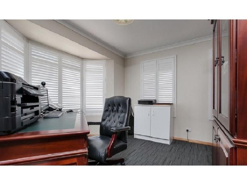 12 Ormond Place, Warnbro WA 6169