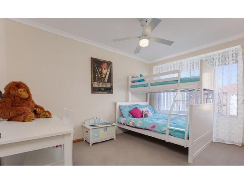 12 Ormond Place, Warnbro WA 6169