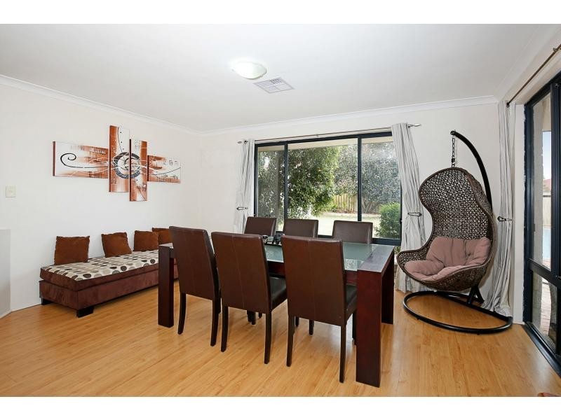 6 Carnoustie Gardens, Meadow Springs WA 6210