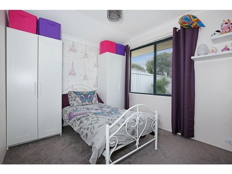 6 Carnoustie Gardens, Meadow Springs WA 6210