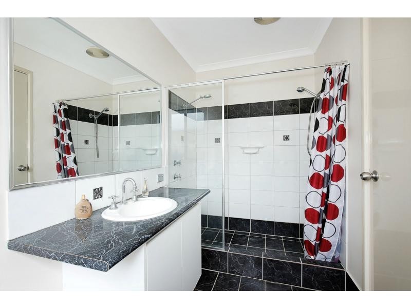 6 Carnoustie Gardens, Meadow Springs WA 6210