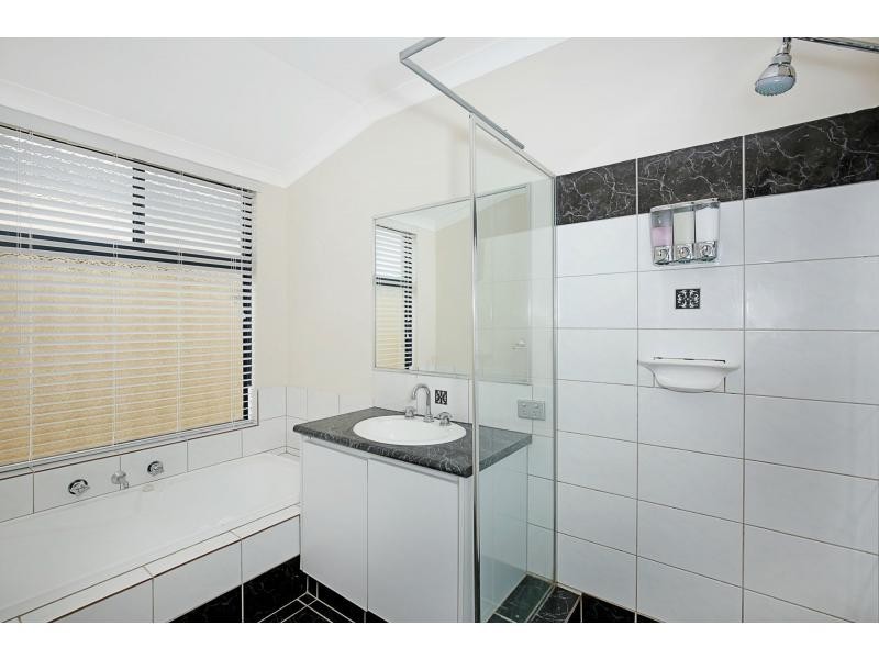 6 Carnoustie Gardens, Meadow Springs WA 6210