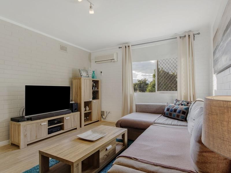 1/45 Parkin Street, Rockingham WA 6168