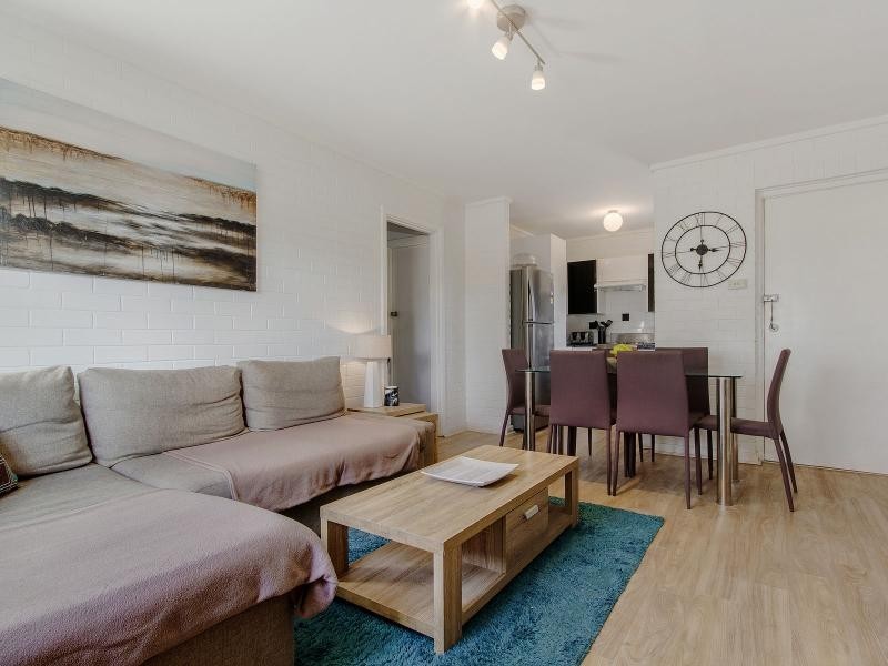 1/45 Parkin Street, Rockingham WA 6168