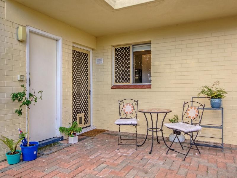 1/45 Parkin Street, Rockingham WA 6168