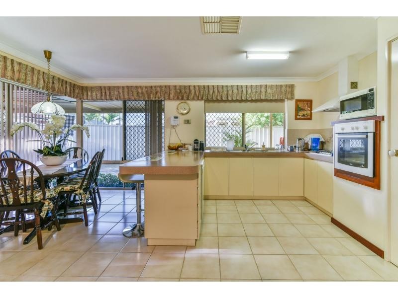 35 Bonanza Court, Huntingdale WA 6110