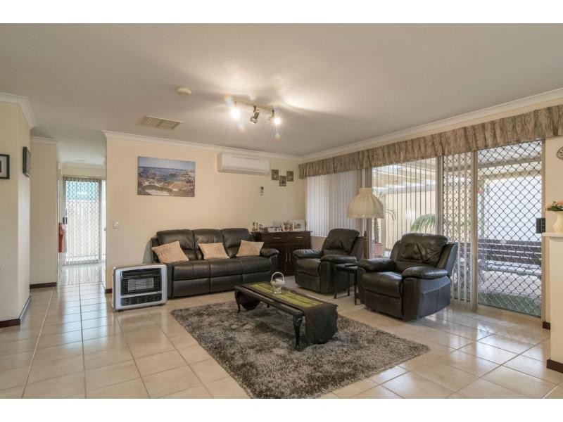 35 Bonanza Court, Huntingdale WA 6110