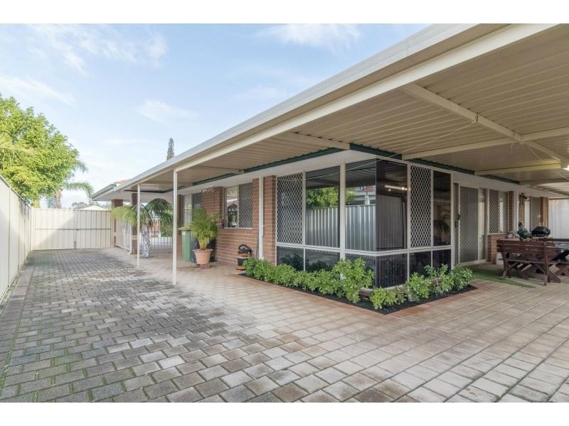 35 Bonanza Court, Huntingdale WA 6110