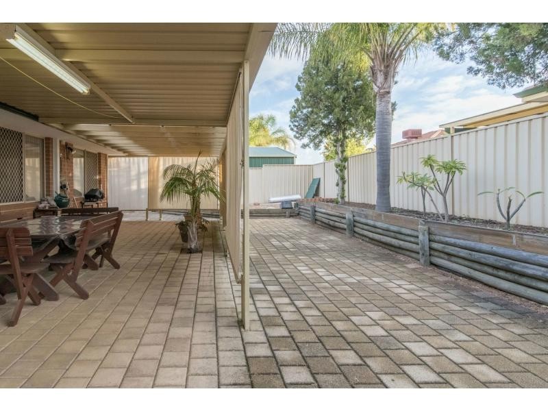 35 Bonanza Court, Huntingdale WA 6110