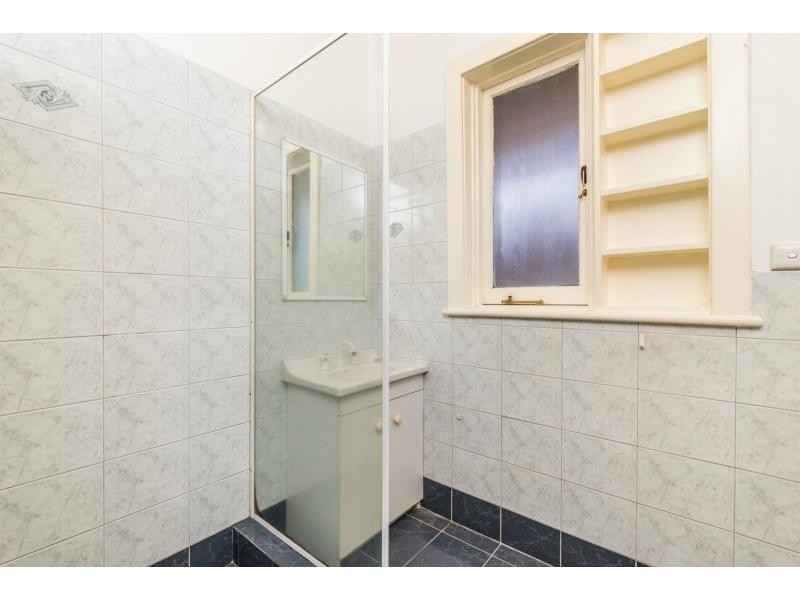 13 Gwenyfred Road, Kensington WA 6151