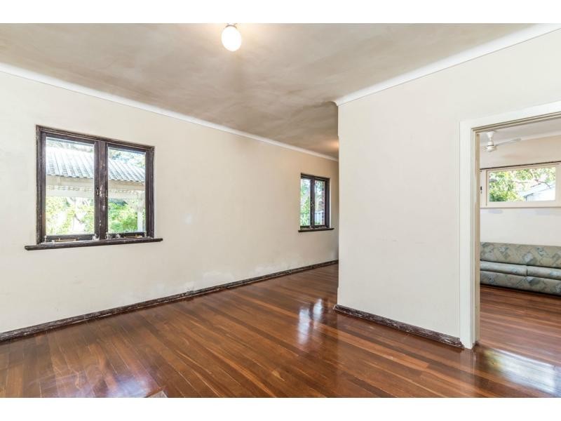 13 Gwenyfred Road, Kensington WA 6151