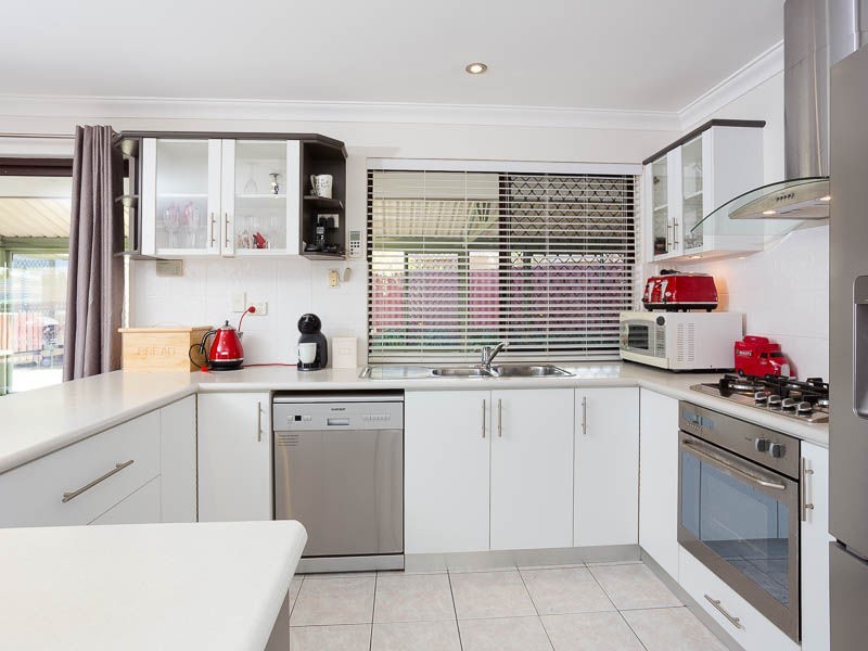 9 Crake Place, Yangebup WA 6164