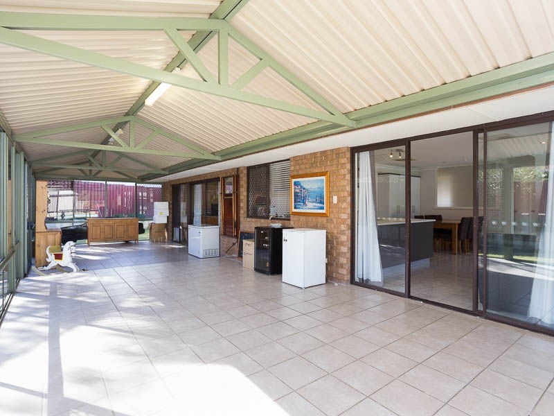 9 Crake Place, Yangebup WA 6164