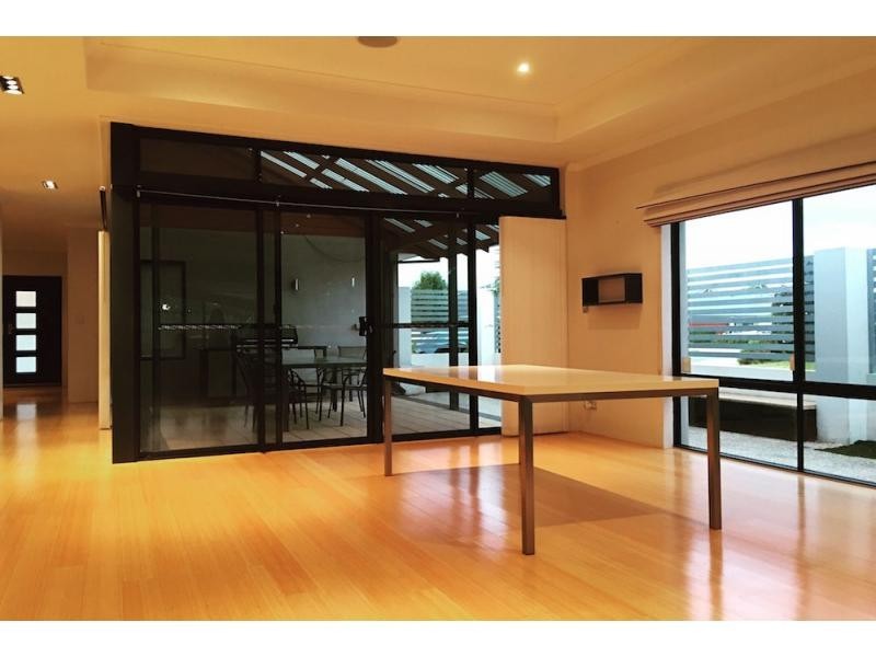 10 New England Vista, Aubin Grove WA 6164