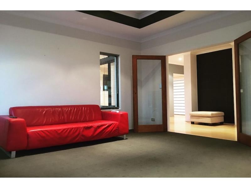 10 New England Vista, Aubin Grove WA 6164