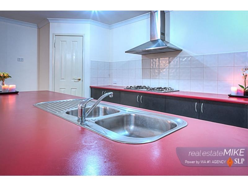 3 Cobby Place, Marangaroo WA 6064