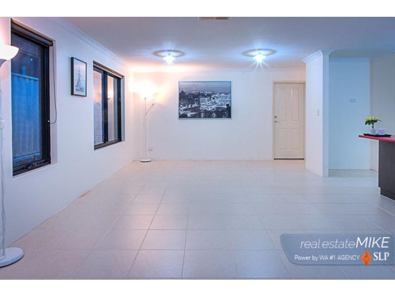 3 Cobby Place, Marangaroo WA 6064