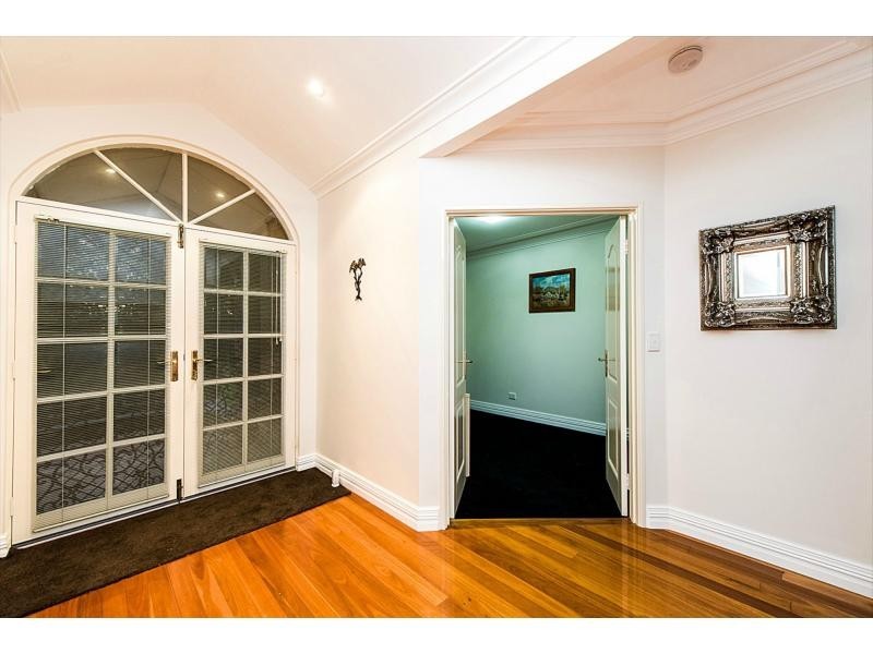 18 Monroe Retreat, Meadow Springs WA 6210