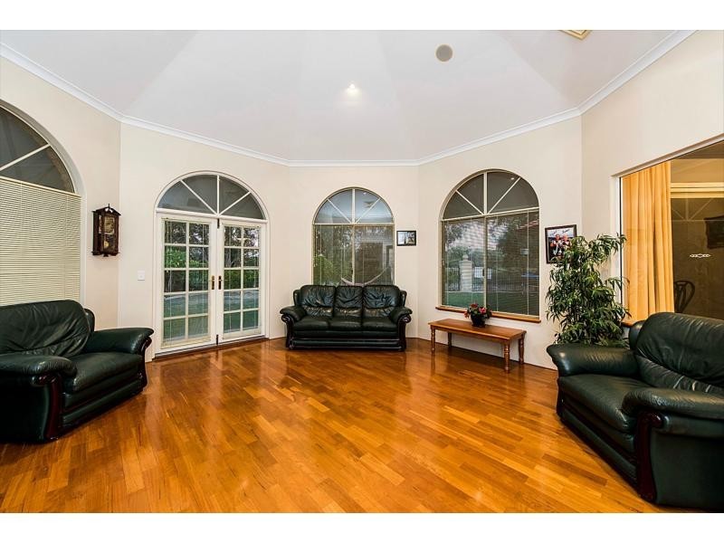 18 Monroe Retreat, Meadow Springs WA 6210