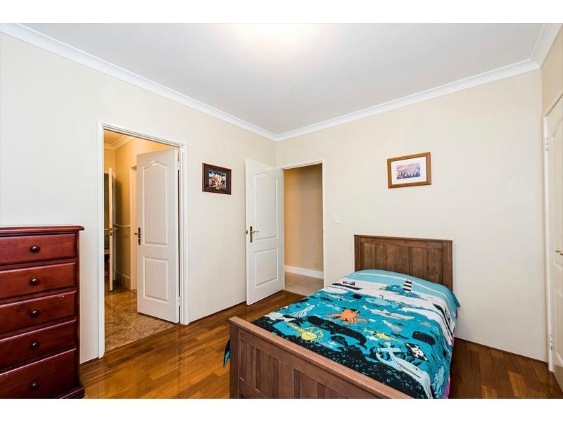 18 Monroe Retreat, Meadow Springs WA 6210