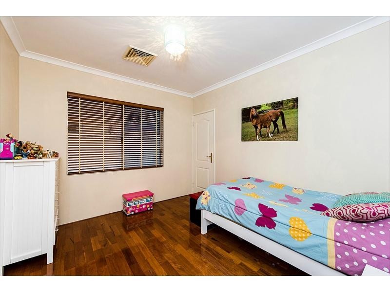 18 Monroe Retreat, Meadow Springs WA 6210