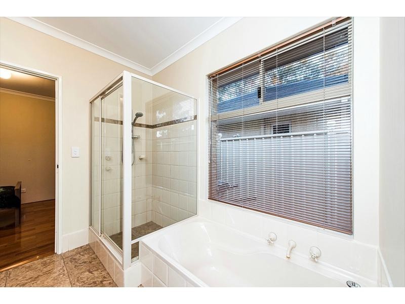 18 Monroe Retreat, Meadow Springs WA 6210