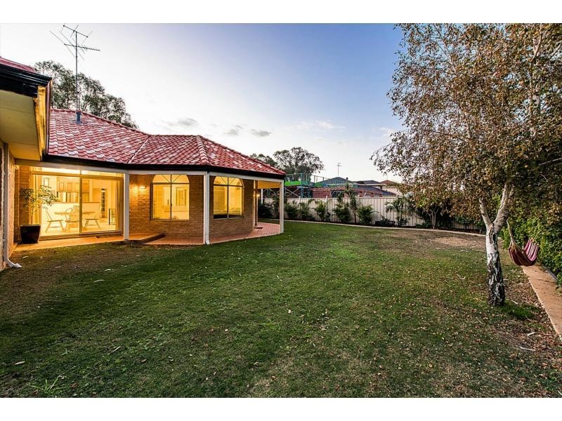 18 Monroe Retreat, Meadow Springs WA 6210