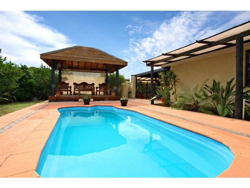 1 Leacon Place, Maddington WA 6109